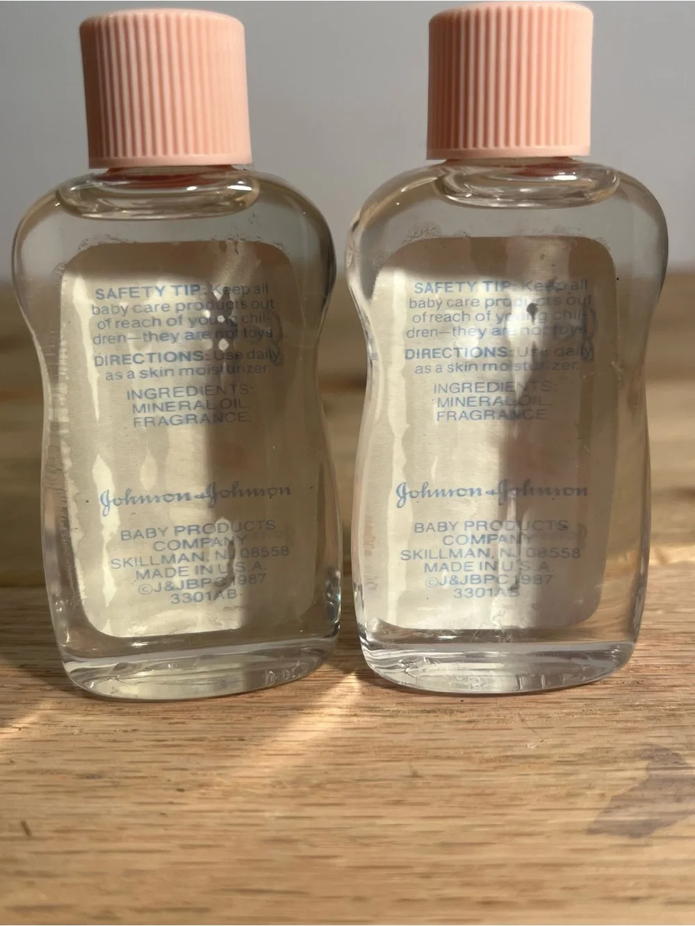 Johnson’s Baby Oil 1oz Vintage Pure Gentle Mineral Oil Plastic Bottle  Lot Of 2